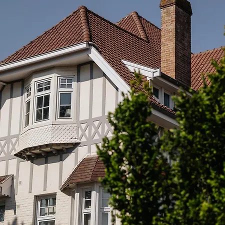 Stylish Seaside W Balcony De Haan