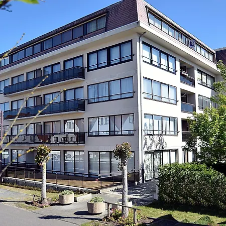 Stylish Seaside W Balcony *